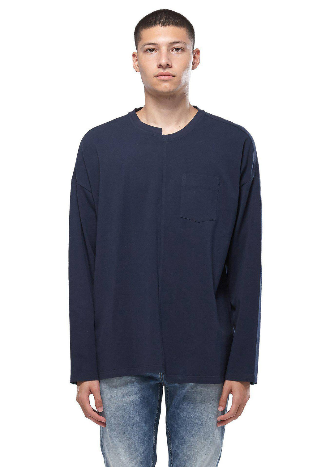 Konus Men's Unbalanced Hem Long Sleeve Tee in Navy by Shop at Konus