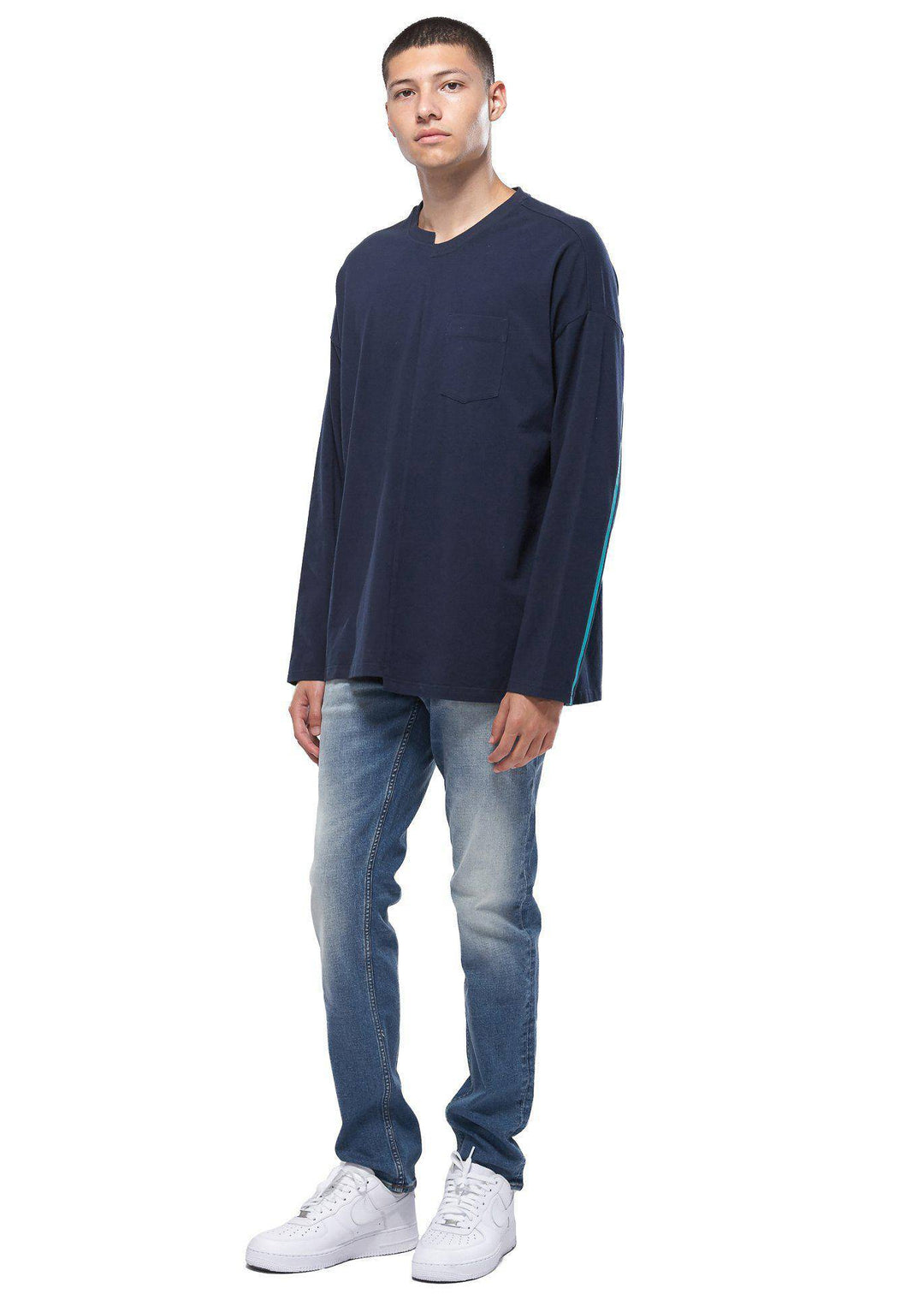 Konus Men's Unbalanced Hem Long Sleeve Tee in Navy by Shop at Konus