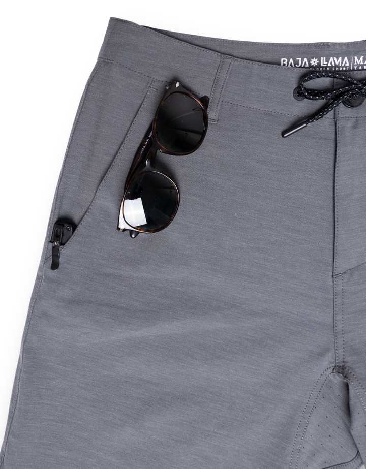 MAGELLAN 19" EXPLORER SHORTS - CHARCOAL by Bajallama