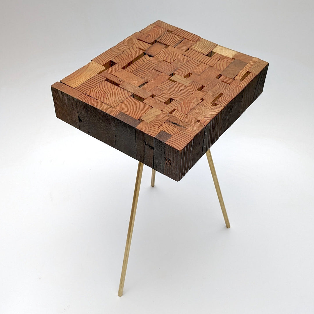 Assemblage Table by Formr