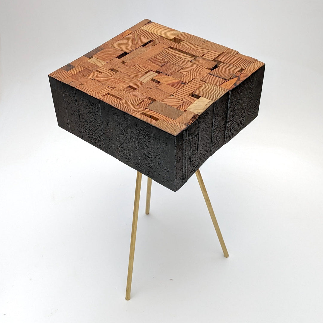 Assemblage Table by Formr