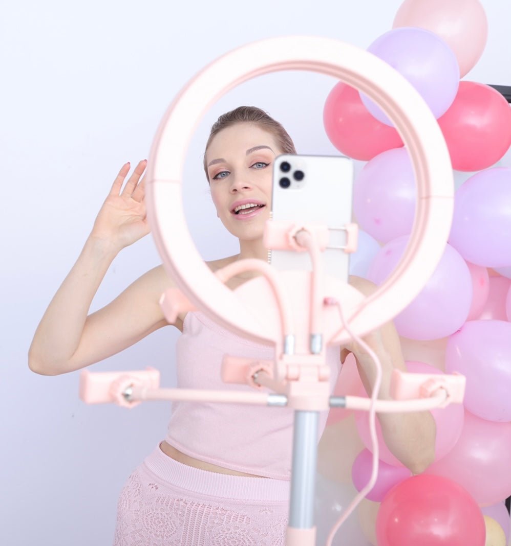Deluxe Rechargeable Ring Light (with Built-in Battery) by Multitasky
